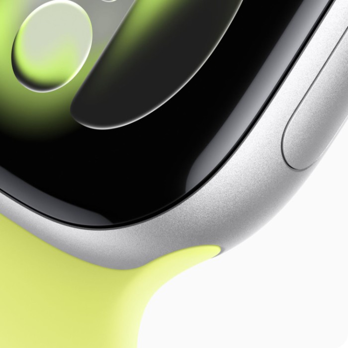 Apple Watch Series 11, 46 мм, Умные часы Корпус из алюминия Серый космос, спортивный ремешок Черный M/L