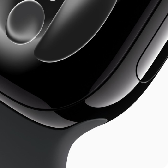 Apple Watch Series 11, 46 мм, Умные часы Корпус из алюминия Черный глянец, спортивный ремешок Черный M/L